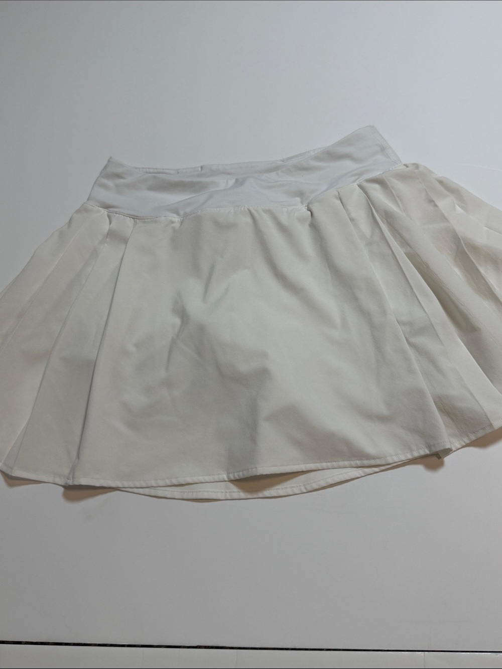 Women's White Pleated Skirt